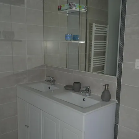 Domaine De Chantegros Bed & Breakfast